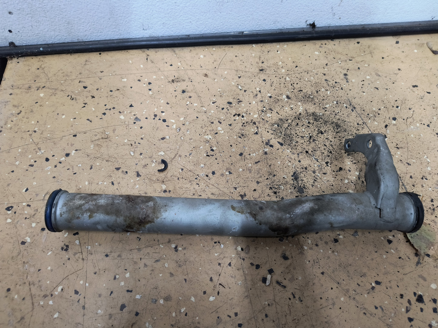 3000GT / Dodge Stealth Coolant Crossover Pipe