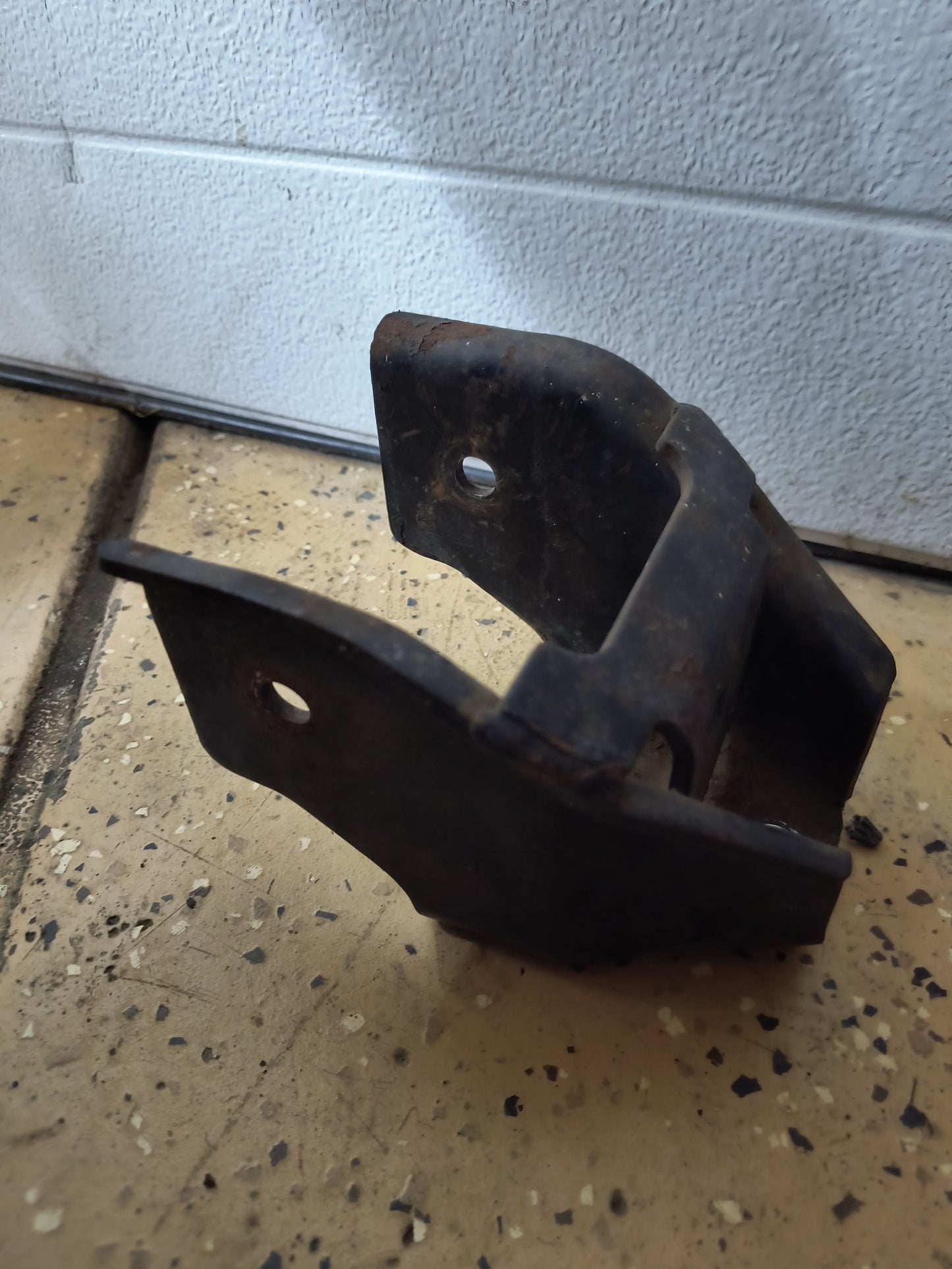 3000GT VR4 / Dodge Stealth TT Transmission Mounting Bracket