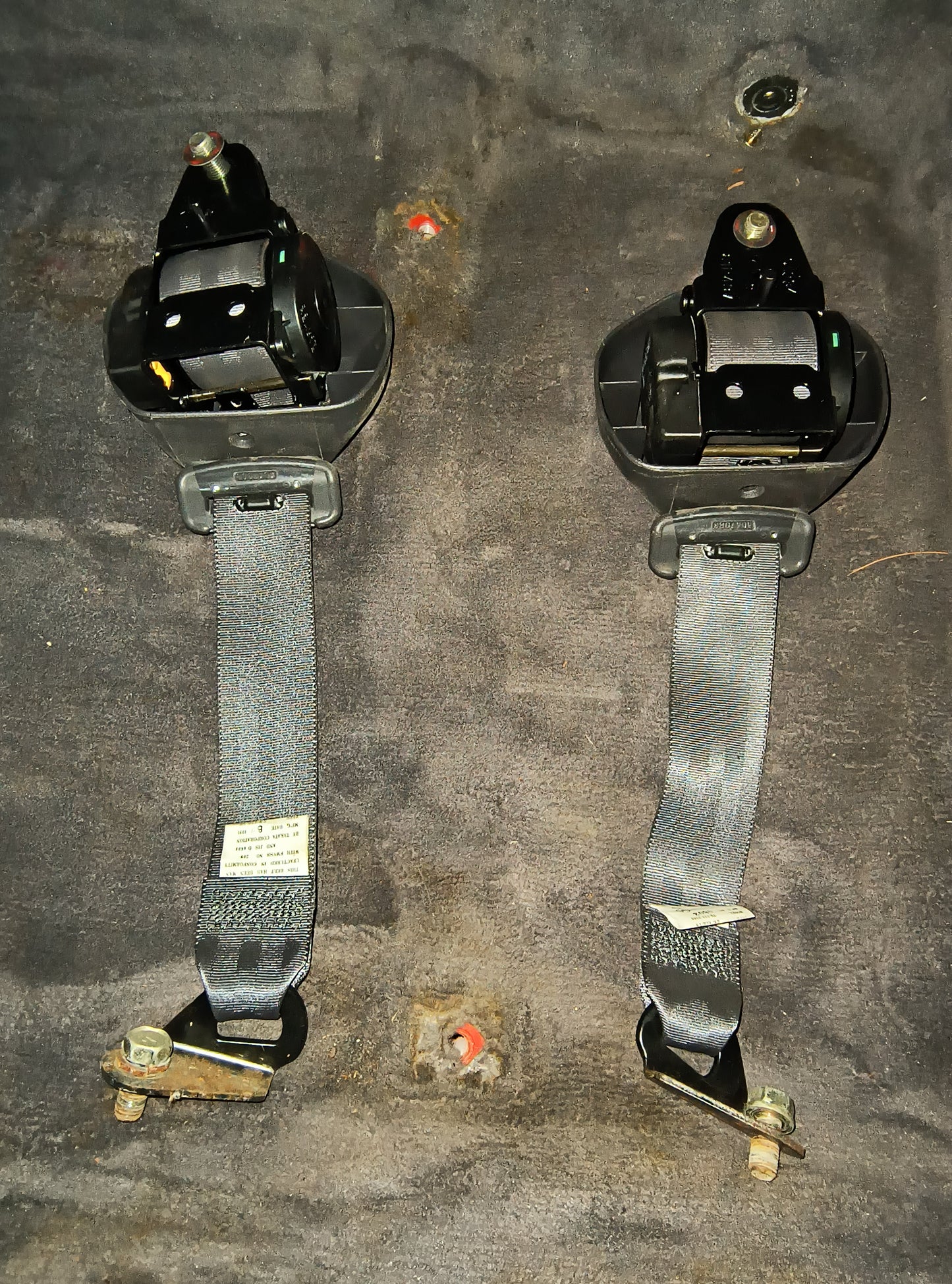 3000GT / Dodge Stealth Charcoal OEM Rear Seat Belts