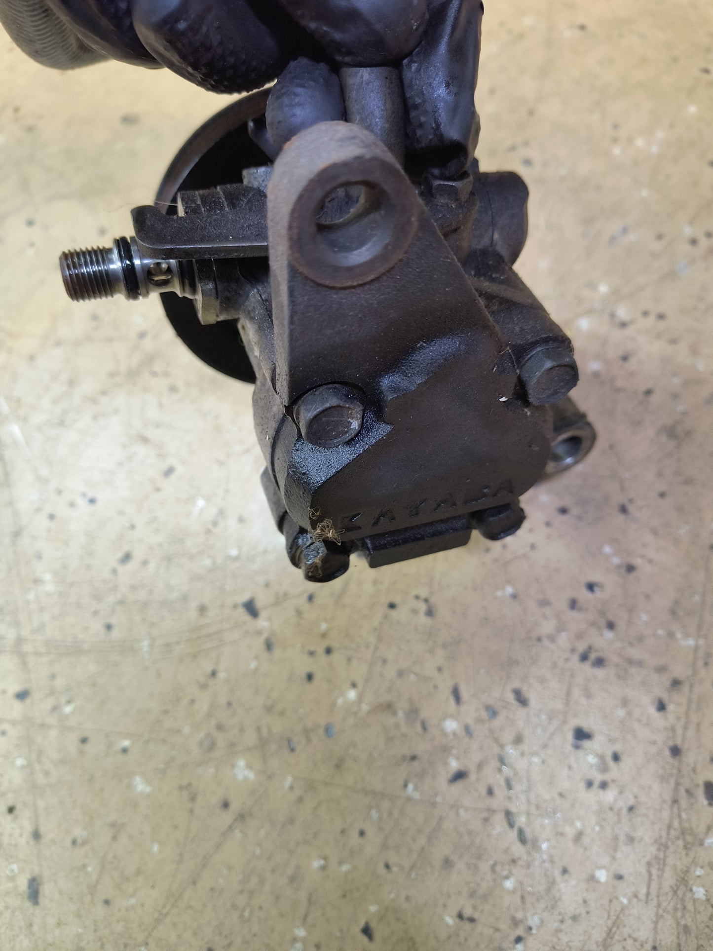 91-92 3000GT / Dodge Stealth V Belt Power Steering Pump
