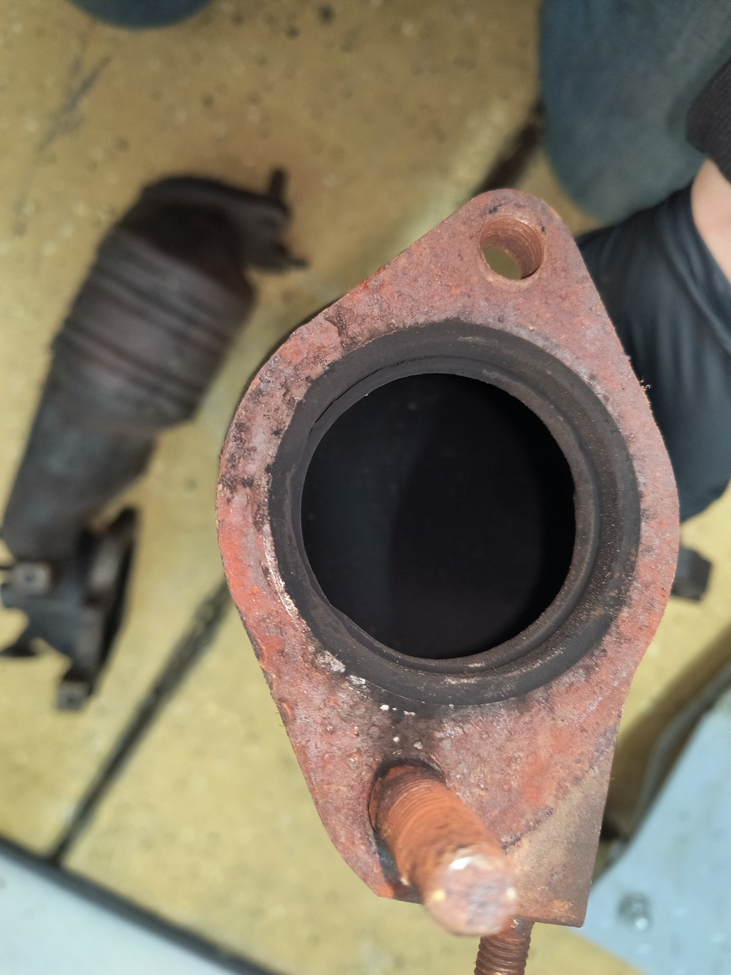 91-93 3000GT VR4 / Dodge Stealth TT Rear O2 Housing