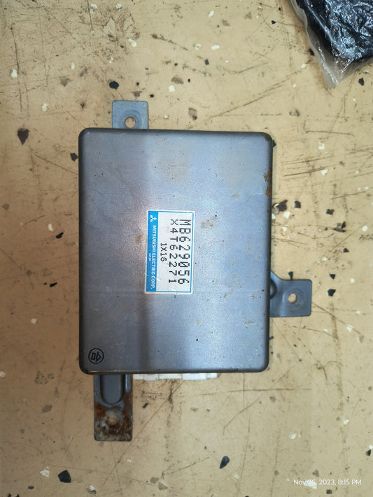 MB629056 Electric Suspension Control Module