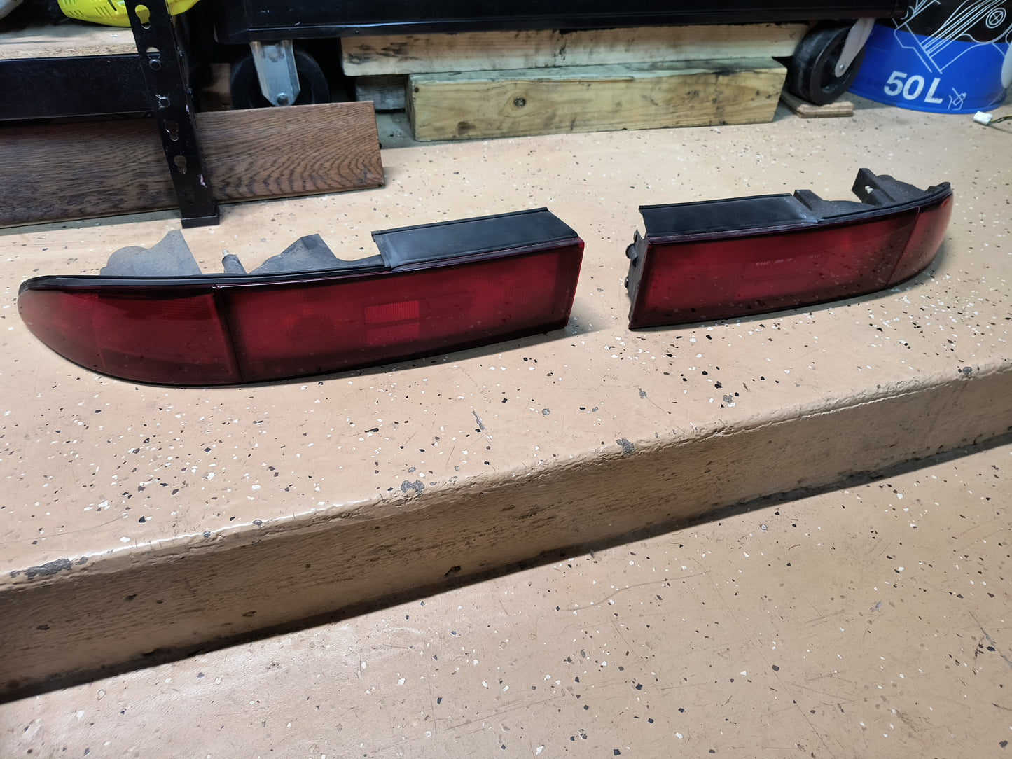 3000Gt SL / VR4 Driver and Passenger Side Rear Taillamp