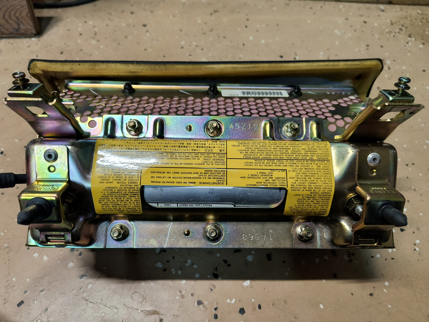 3000GT / Dodge Stealth True Black Passenger Side Air-bag