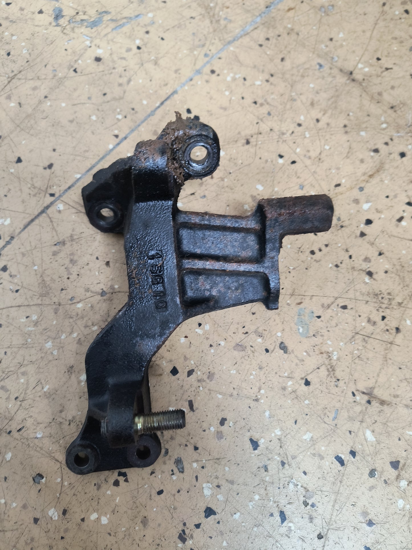 3000GT / Dodge stealth Power Steering Bracket DOHC
