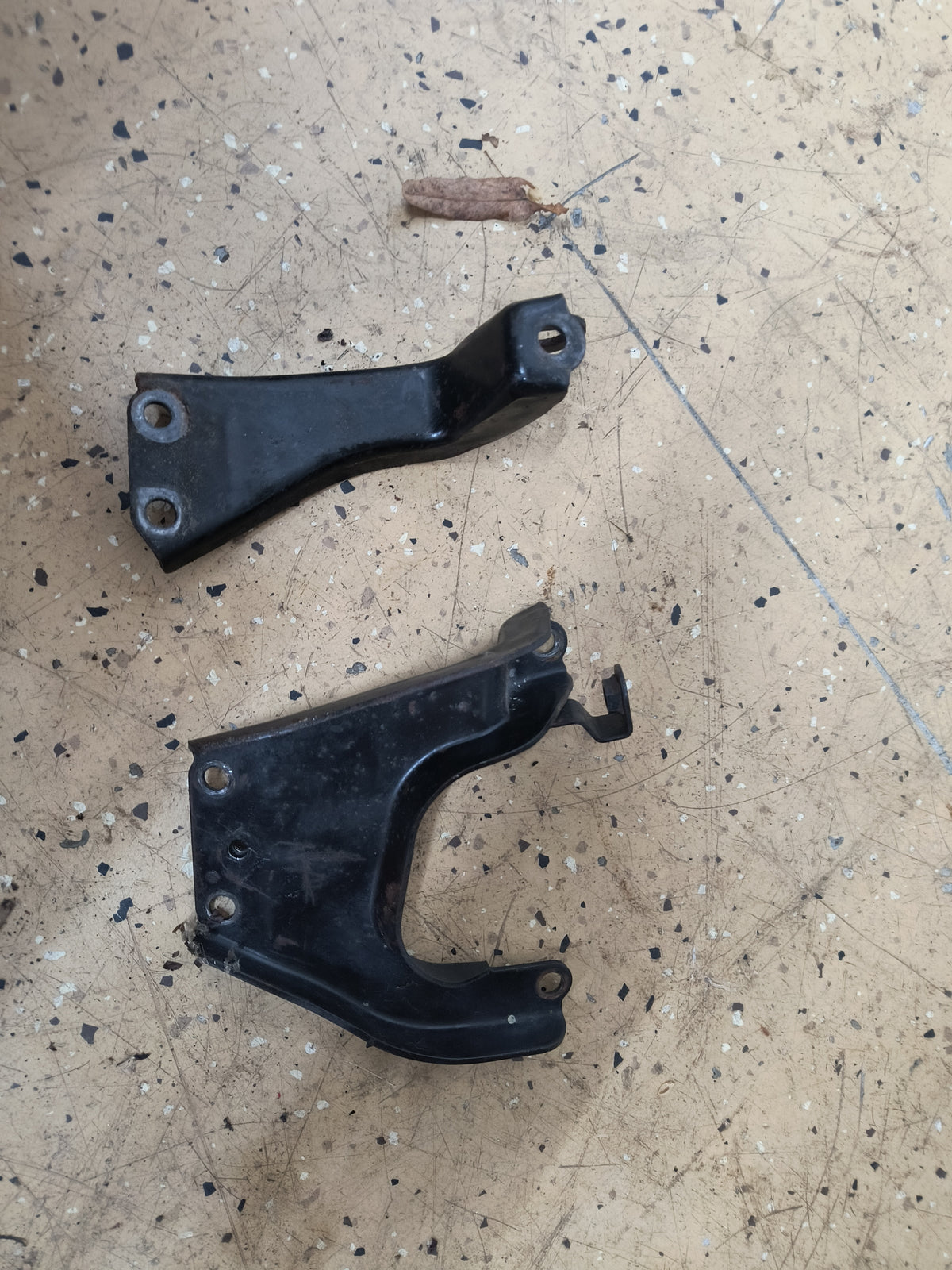 Plenium Bracket 3000GT / Dodge Stealth Rear Head / Plenum Brackets – 3S PART-OUTS