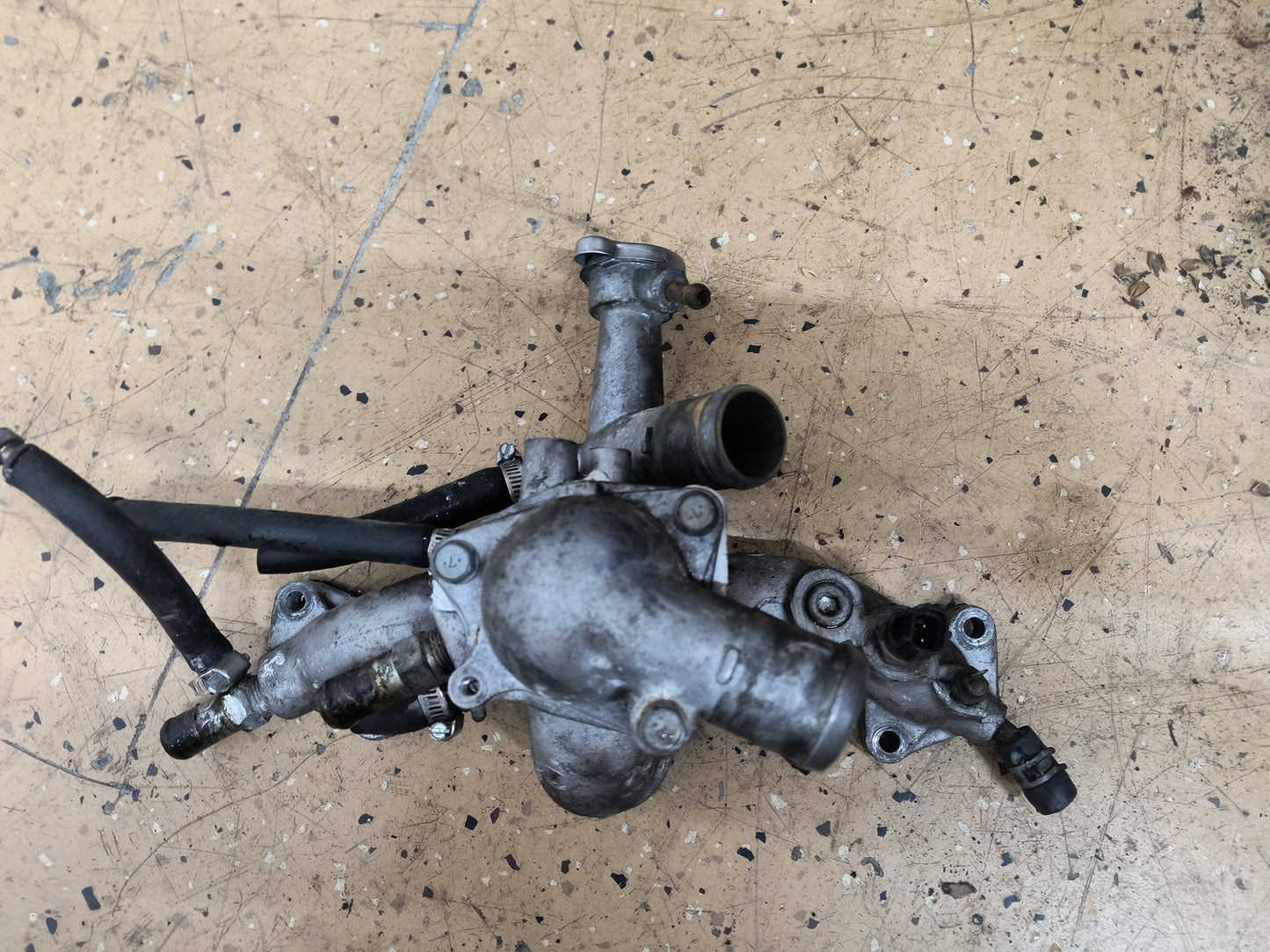 3000GT VR4 / Dodge Stealth TT Thermostat Housing