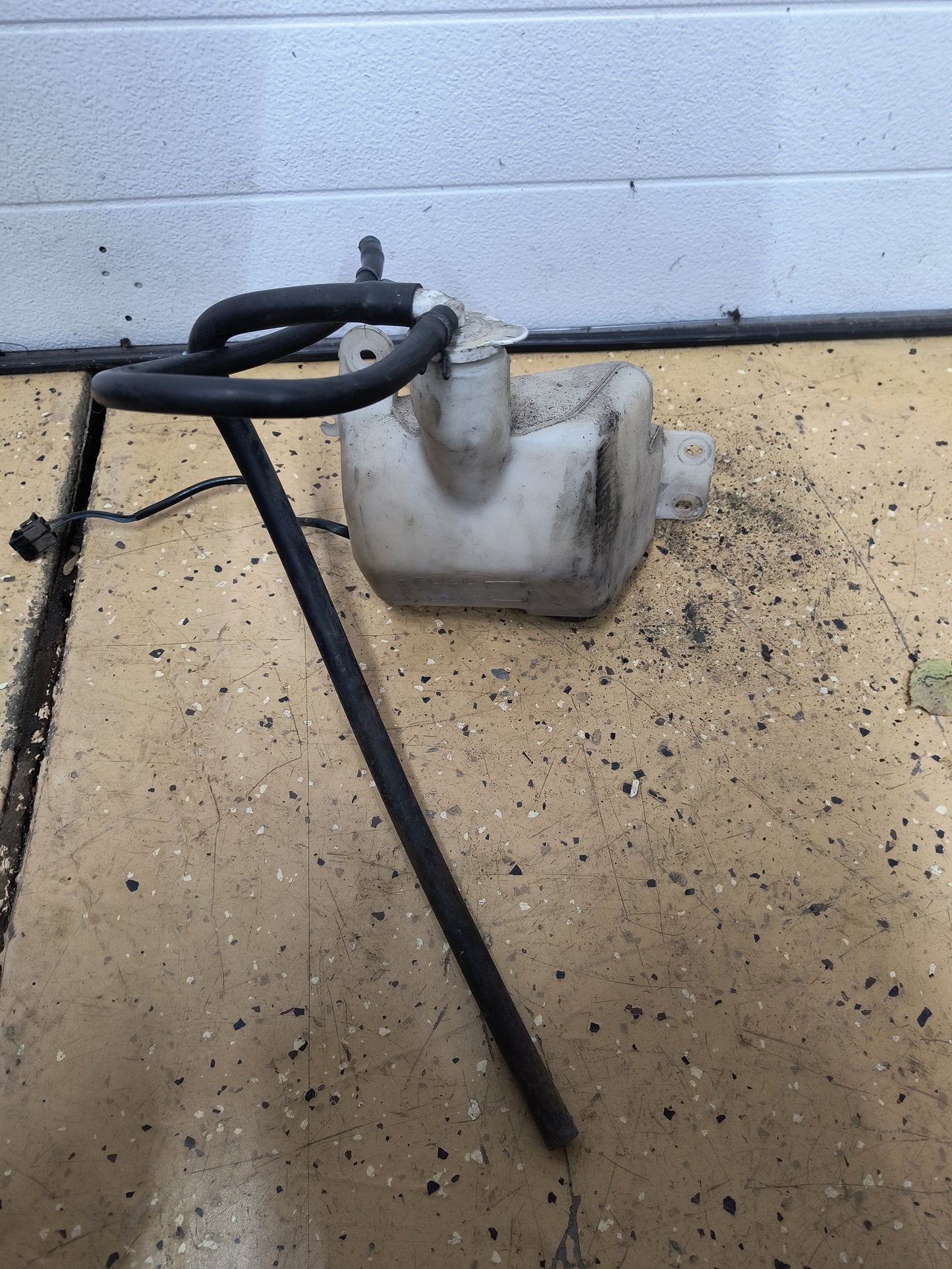 3000GT / Dodge Stealth Coolant Reservoir