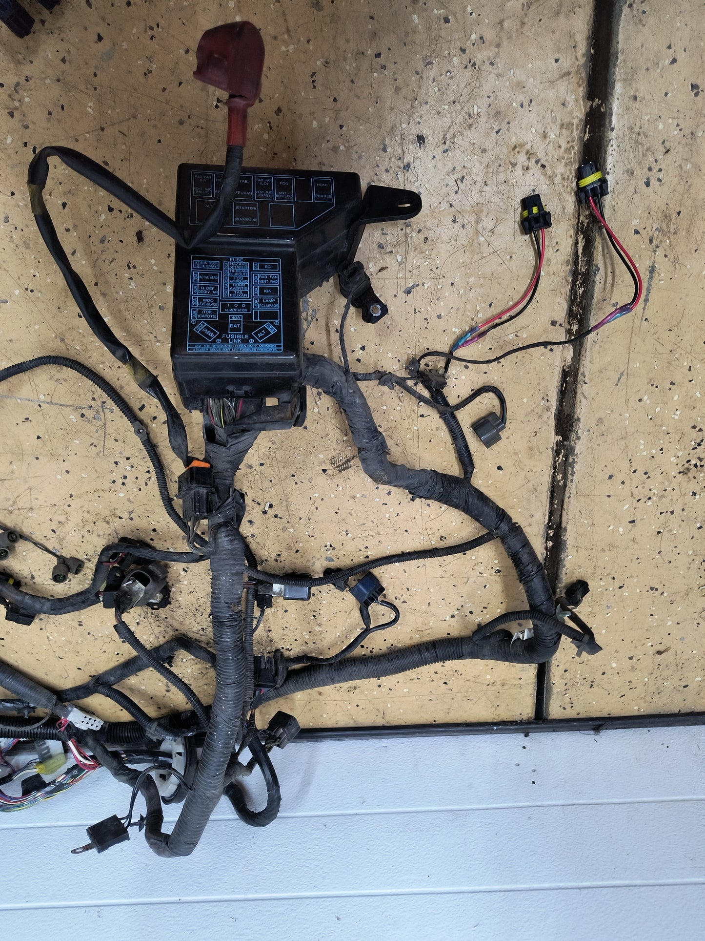 97 3000GT VR4 OEM Engine Bay Harness w/ Fuse Box