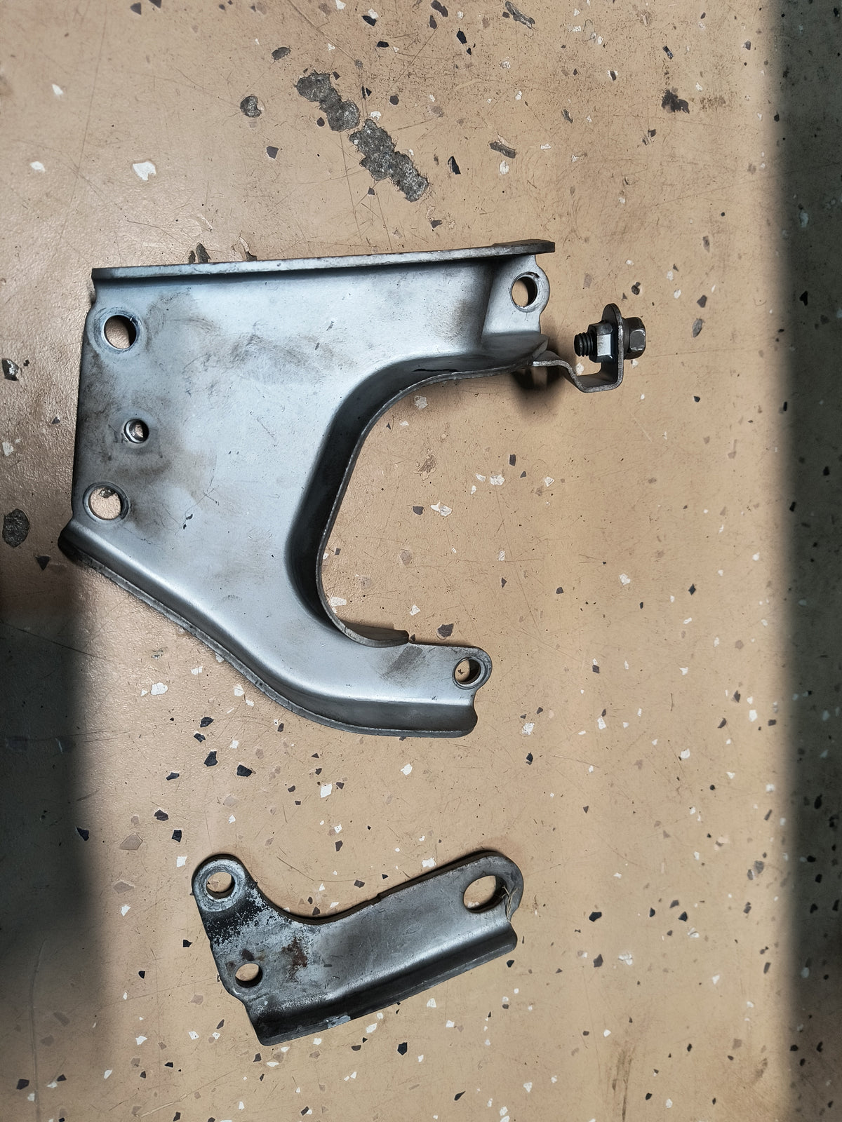 Plenium Bracket 3000GT / Dodge Stealth Rear Head to Plenum Bracket (Set of 2) – 3S PART ...