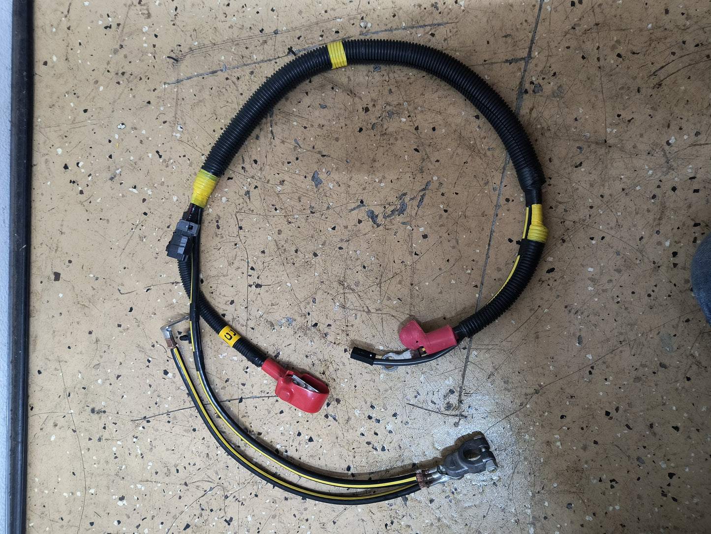 3000GT VR4 / Dodge Stealth TT OEM Battery to Starter Cable