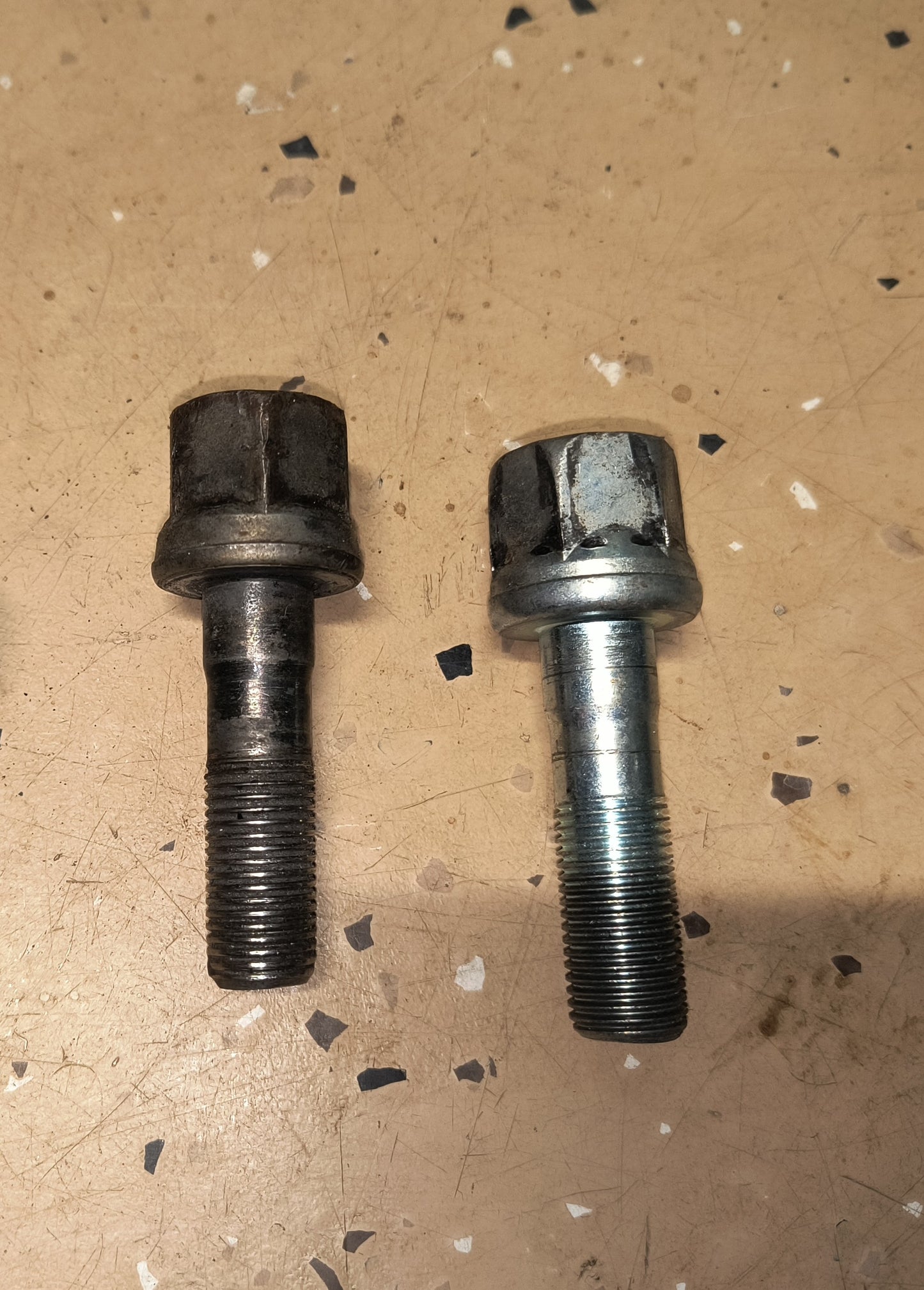 3000GT / Dodge Stealth - OEM Crank Pulley Harmonic Balancer Bolt