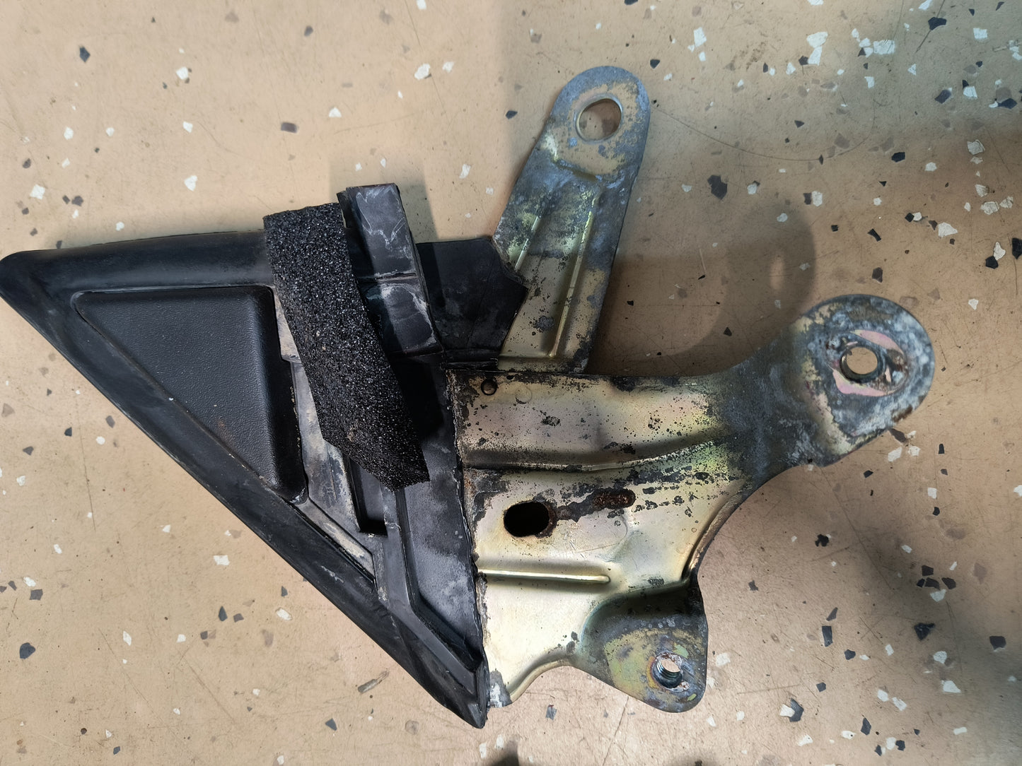 91-99 3000GT / Dodge Stealth Door Window Triangles (DS & PS)