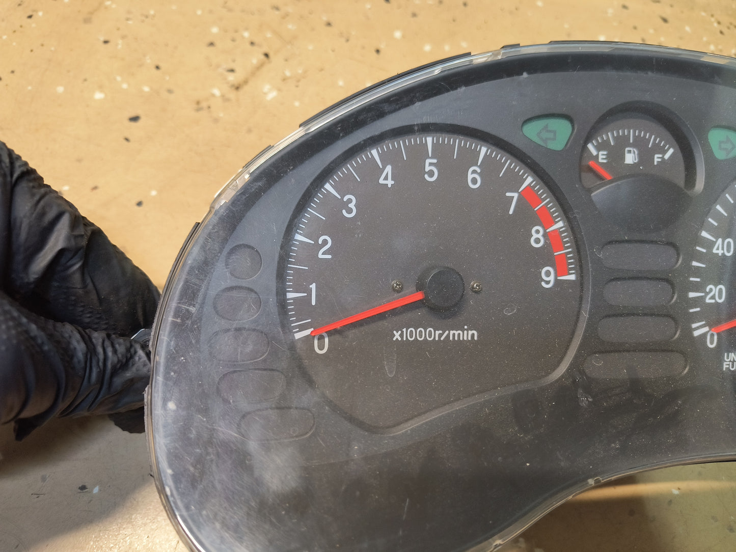 3000GT VR4 / Dodge Stealth TT Instrument Cluster (MB604746)