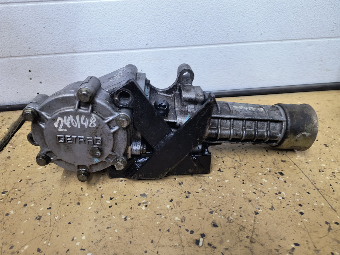 92-93 3000GT VR4 / Dodge Stealth TT OEM 5 Speed 25 Spline Transfer Case w/Brace