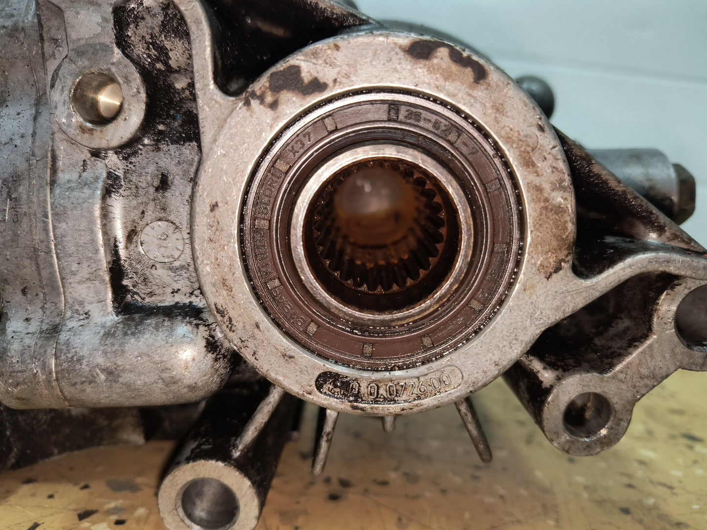 92-93 3000GT VR4 / Dodge Stealth TT OEM 5 Speed 25 Spline Transfer Case w/Brace