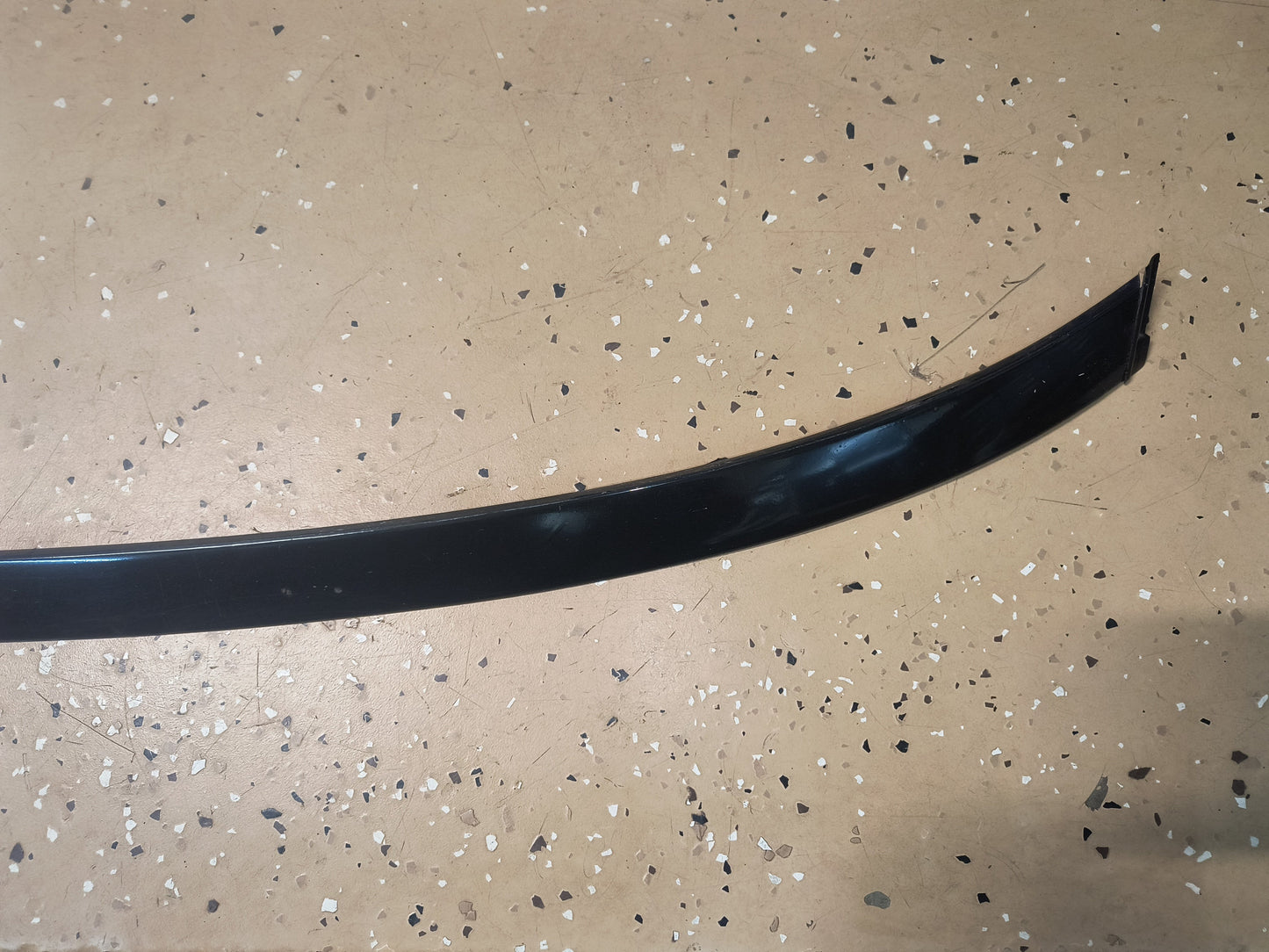 3000GT / Dodge Stealth Front Upper Windshield Trim w/Glass Roof