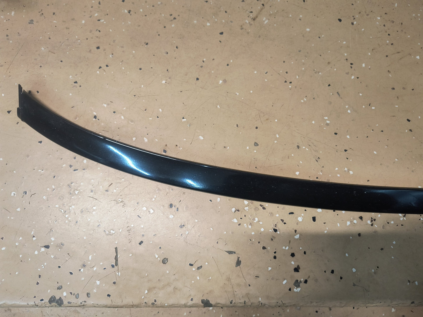 3000GT / Dodge Stealth Front Upper Windshield Trim w/Glass Roof