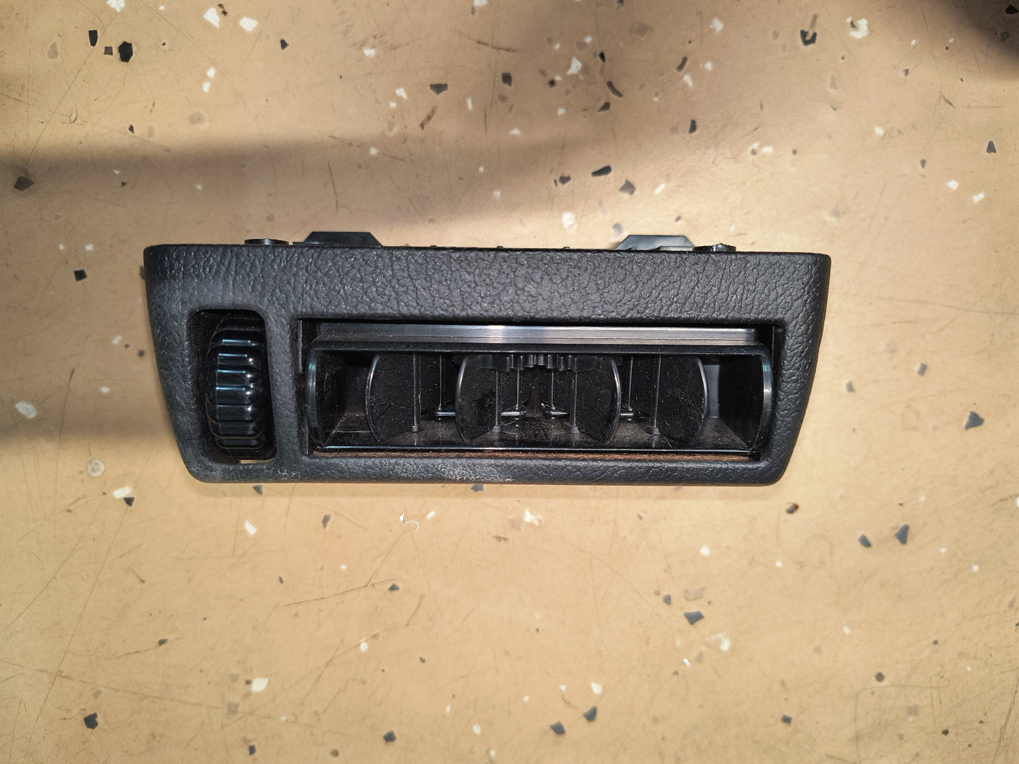 3000GT / Dodge Stealth OEM Knee Panel Vent
