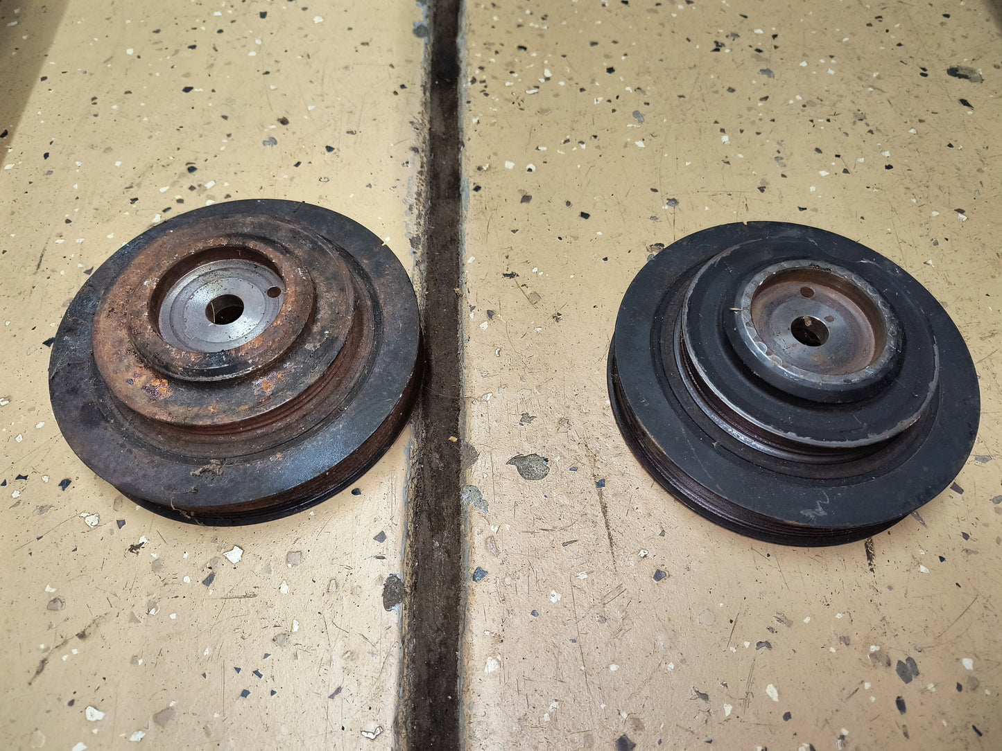 3000gt /Dodge Stealth OEM DOHC Crank Pulley (Serpentine Belt)