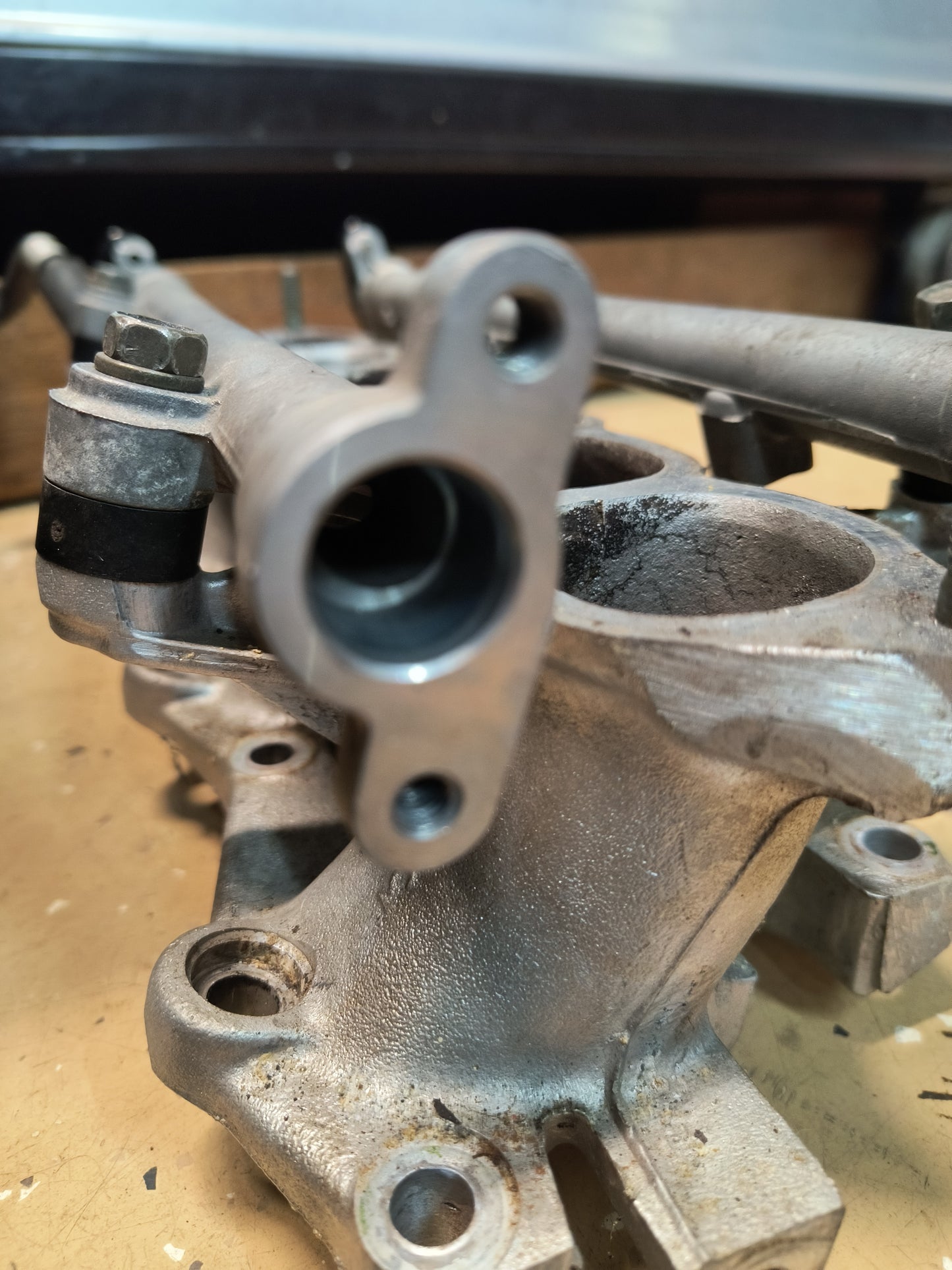 3000GT VR4 / Dodge Stealth TT Fuel Rail Adapter " Triangle"