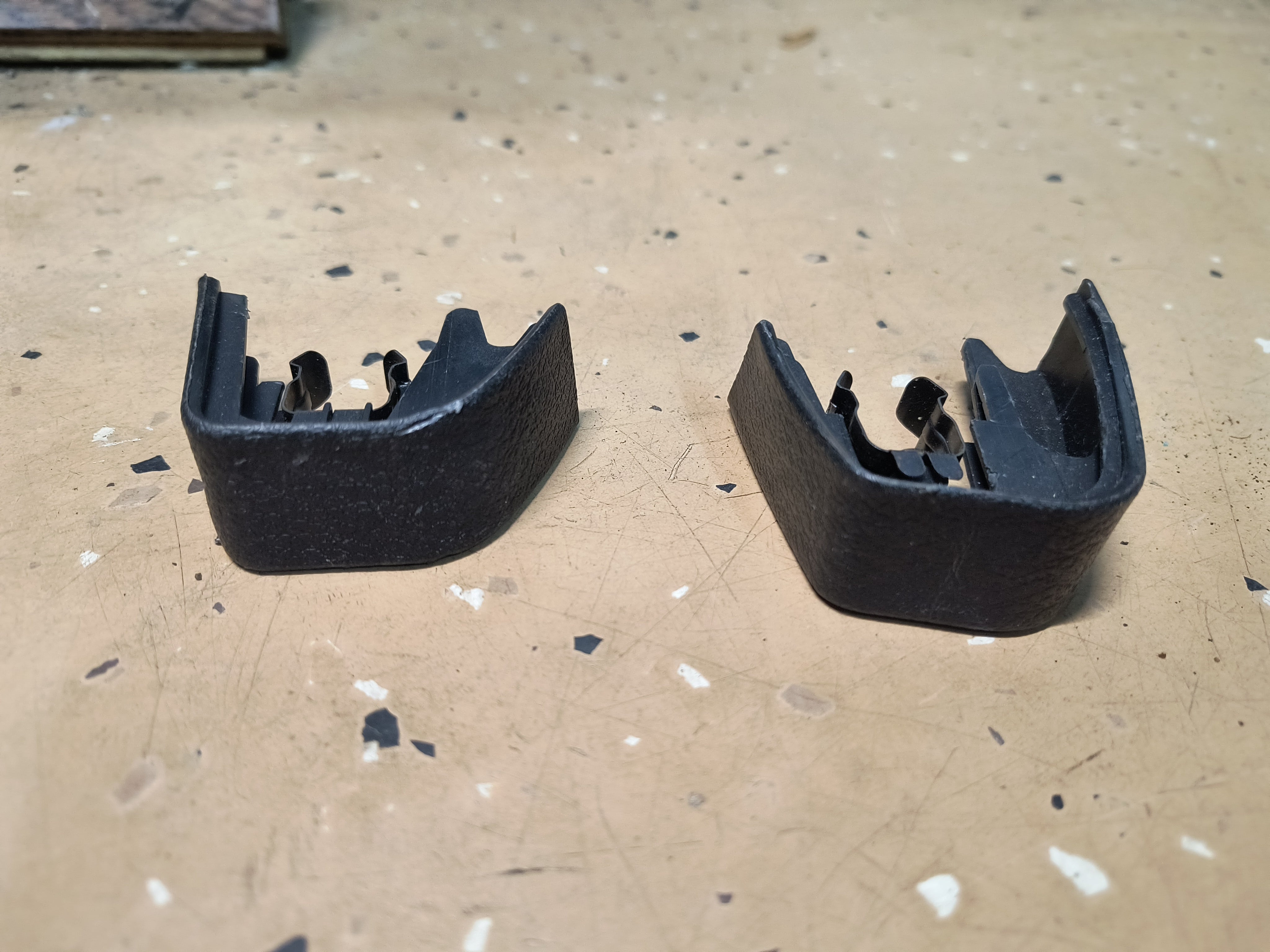 3000GT VR4 / Dodge Stealth TT True Black C-clips – 3S PART-OUTS