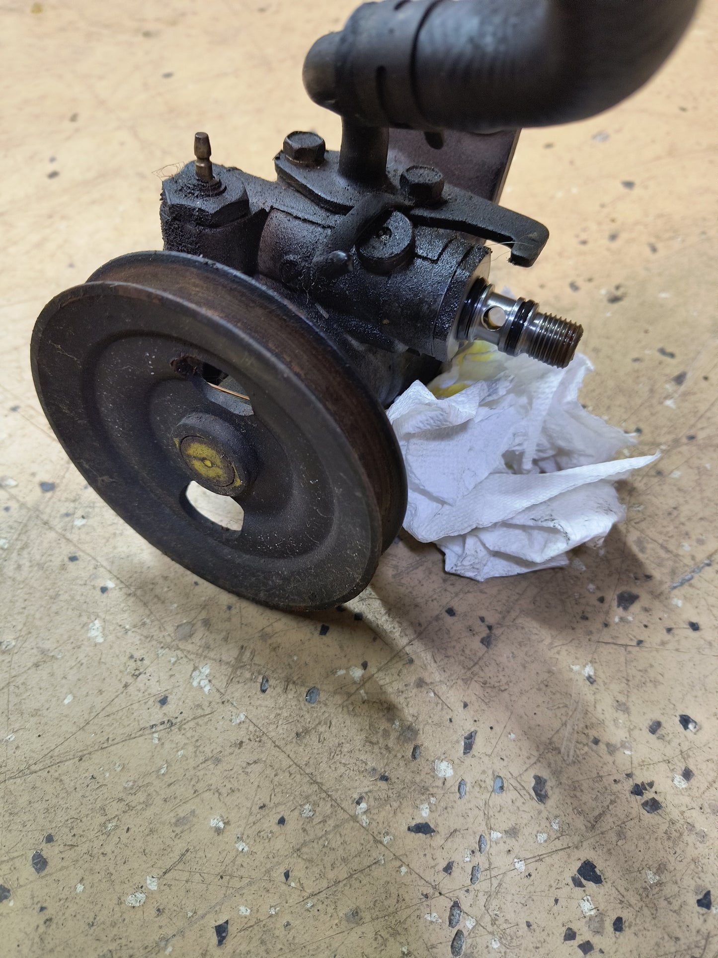91-92 3000GT / Dodge Stealth V Belt Power Steering Pump