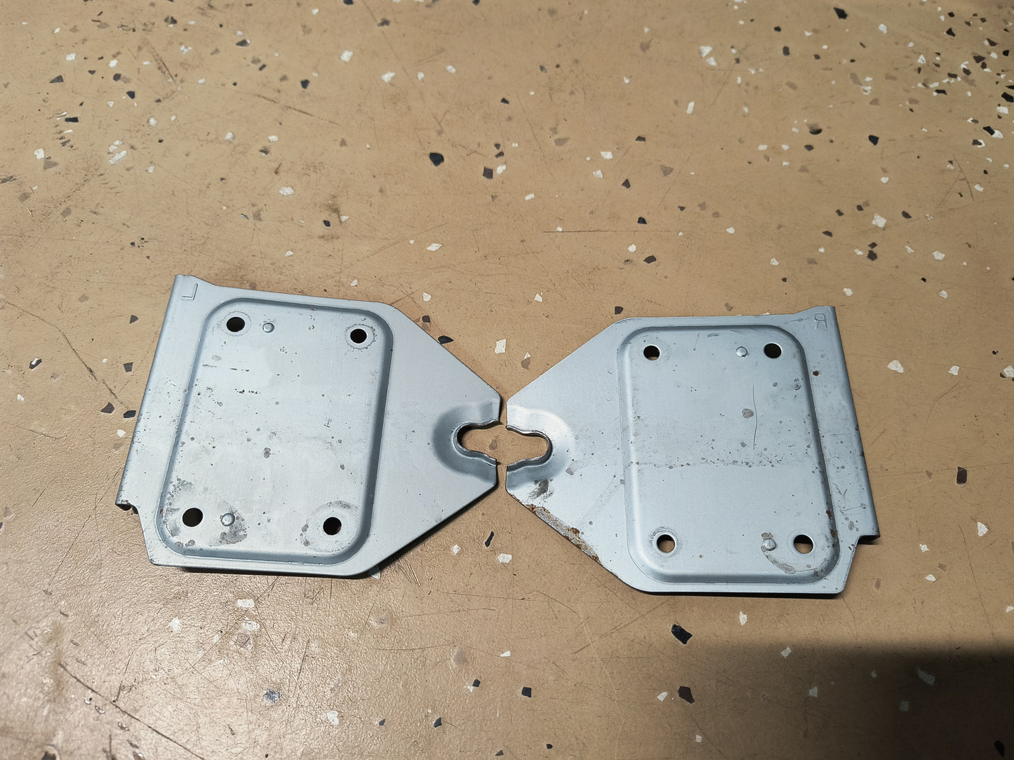 3000GT VR4 / Dodge Stealth TT Radio Mounts