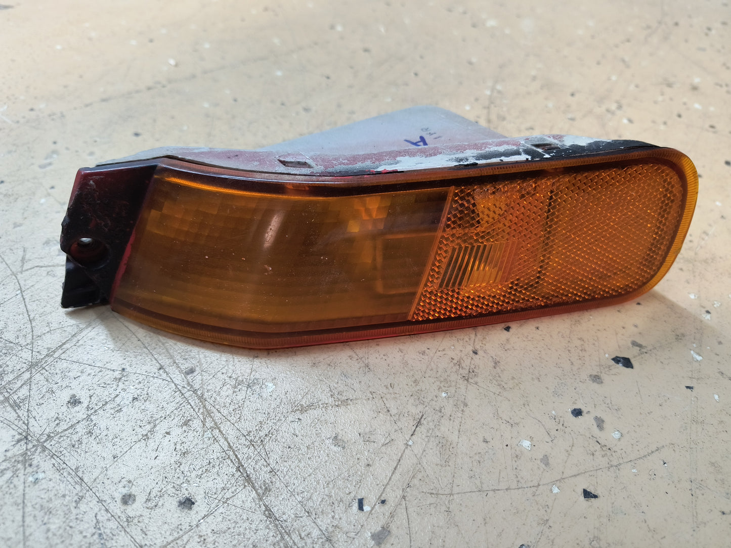 91-93 Mitsubishi 3000GT Front Turn Signals (Set)