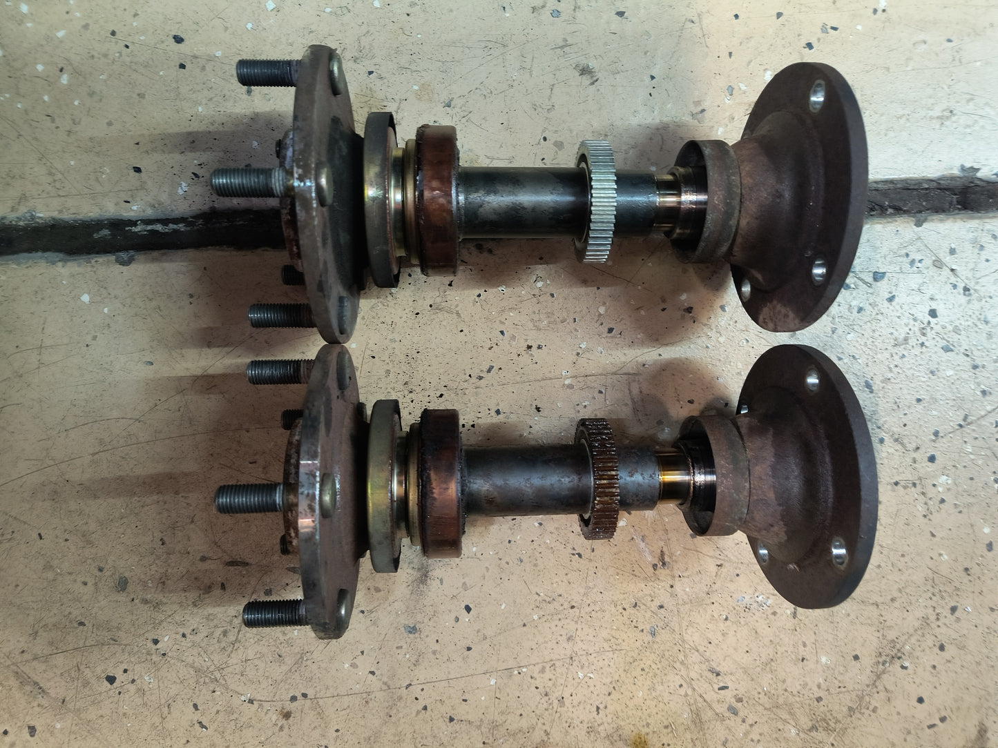 3000GT VR4 / Dodge Stealth TT AWD Rear Wheel Hub (Set)