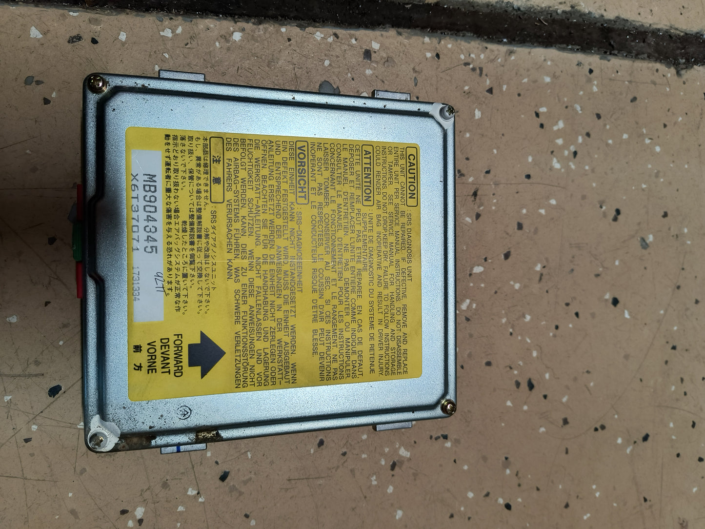 91-92 3000GT VR4 / Dodge Stealth TT SRS Airbag Control Module - MB904345