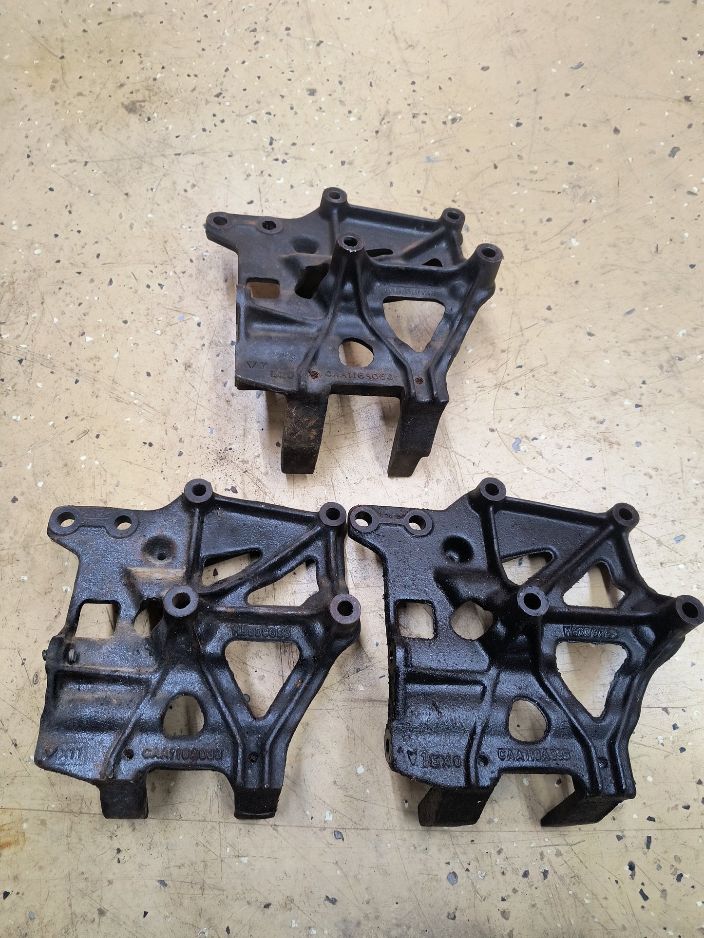 3000GT / Dodge Stealth 1st Gen A/C Mounting Bracket (MB609653)