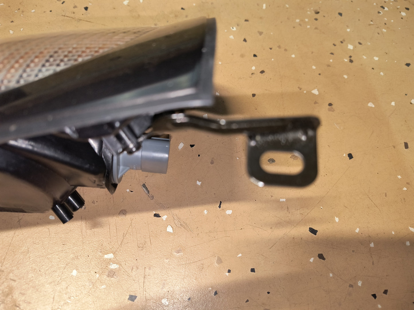 99 3000GT Passenger Turn Signal / Side Marker