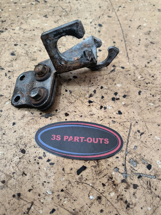 3000GT VR4 / Dodge Stealth TT Transmission Shifter Cable Bracket