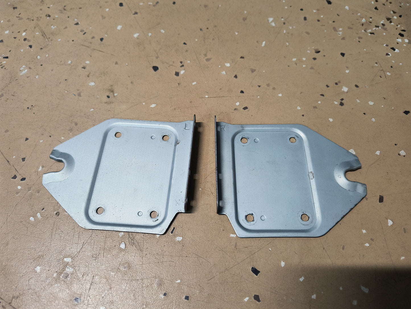 3000GT VR4 / Dodge Stealth TT Radio Mounts