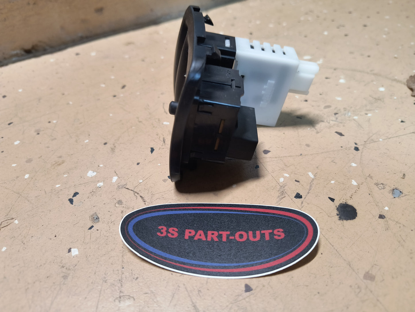 3000GT / Dodge Stealth Rheostat / Mirror Switch and Bezel True Black