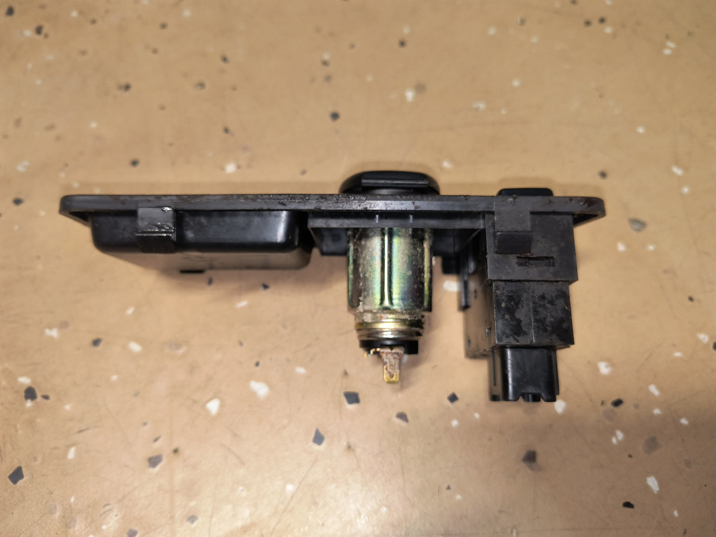 3000GT VR4 / Dodge Stealth TT Cruise Control Tray