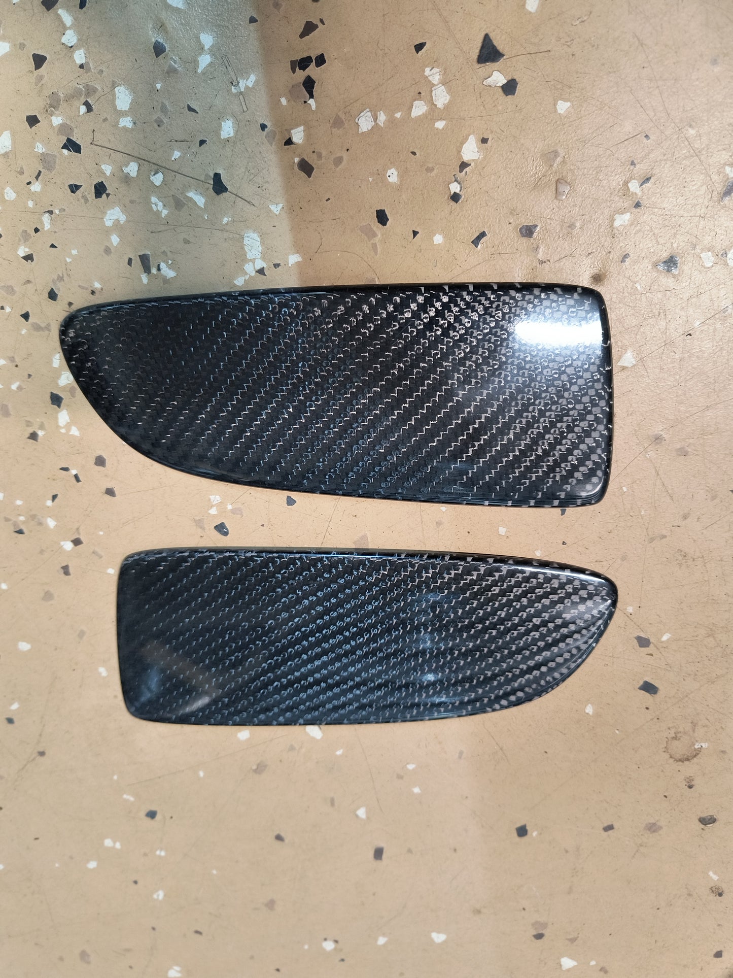 99 3000GT VR4 Combat Wing Carbon Fiber End Caps