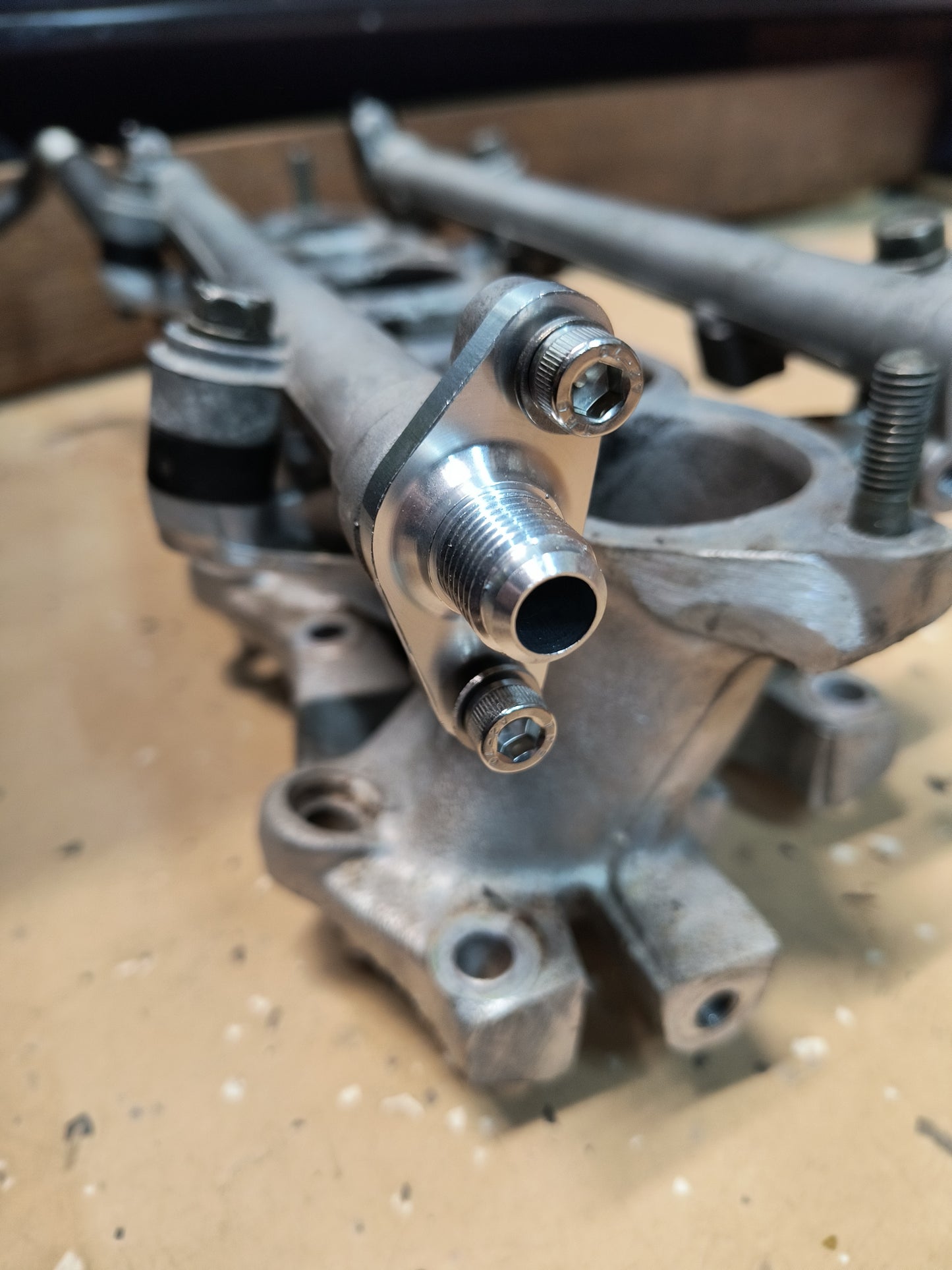 3000GT VR4 / Dodge Stealth TT Fuel Rail Adapter " Triangle"