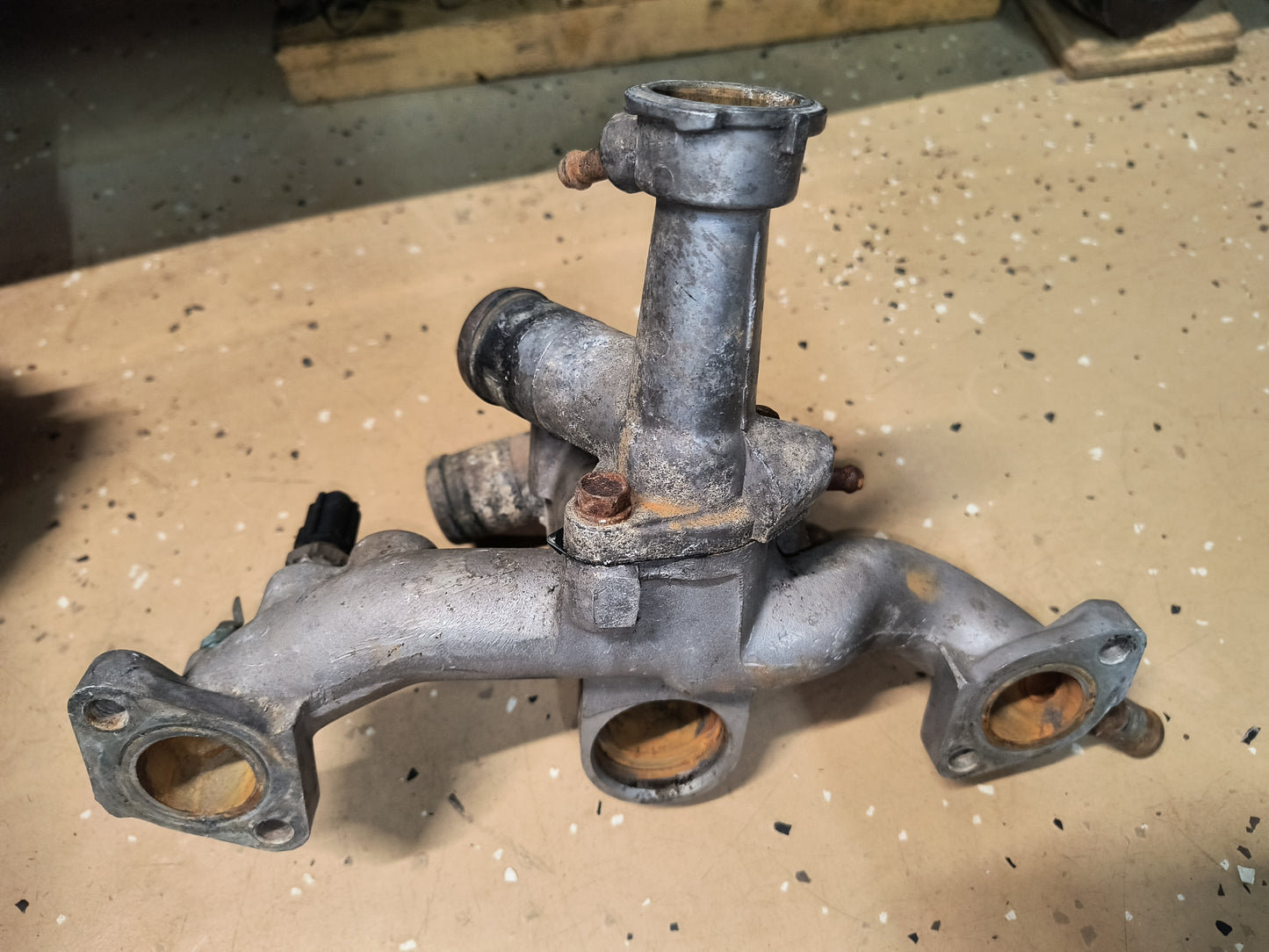 3000GT / Dodge Stealth Thermostat Housing NA