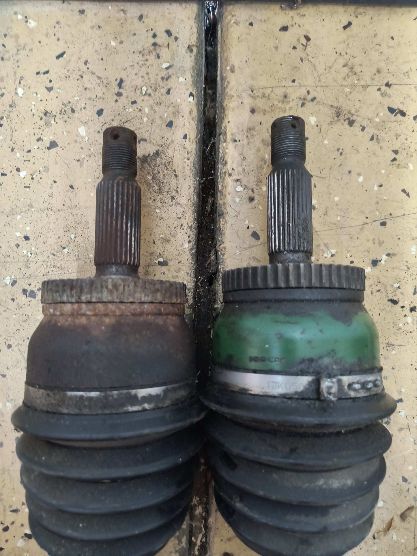 94-99 3000GT VR4 Dodge Stealth TT Front Half shaft Axles